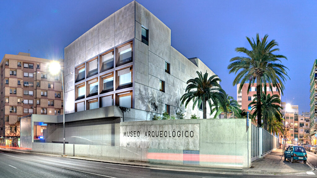 Exterior Museo arqueológico