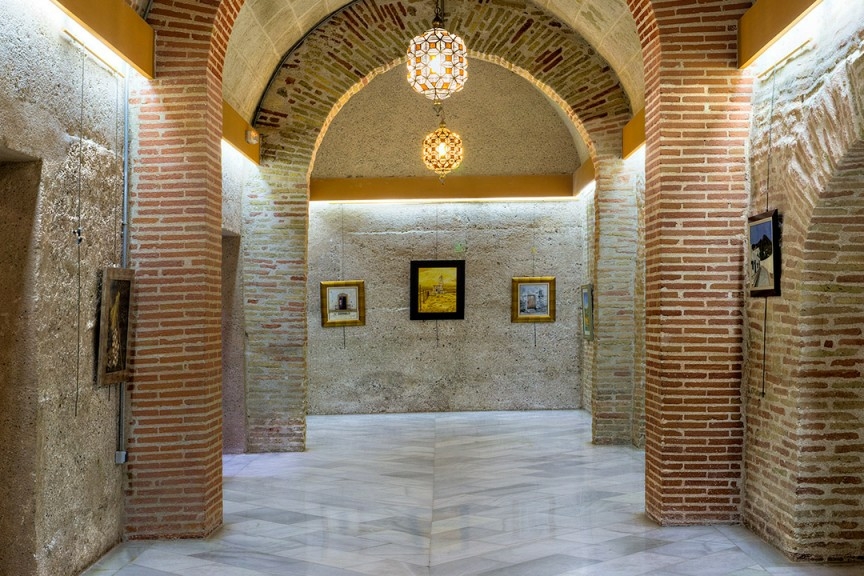 Exposición fotográfica en el interior de los aljibes