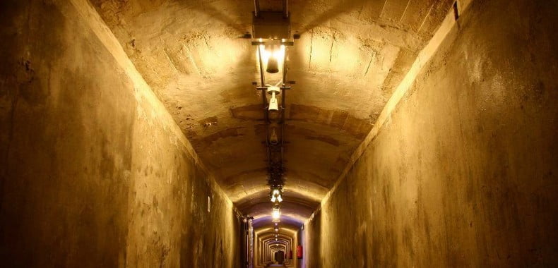 Interior de las galerías de los refugios